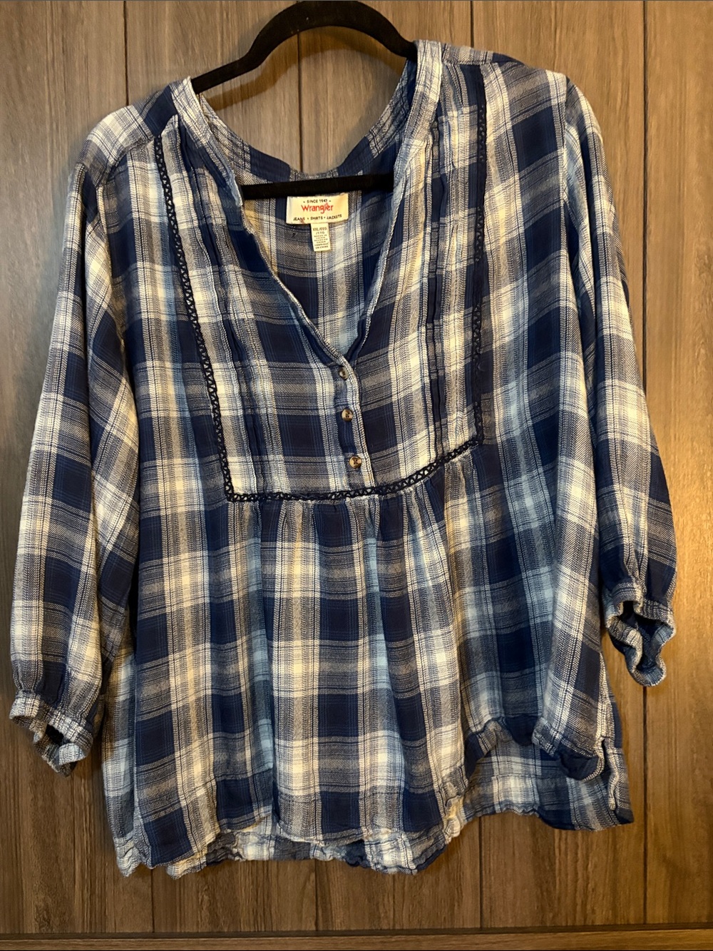 Wrangler Navy and White Plaid Henley Peasant Top